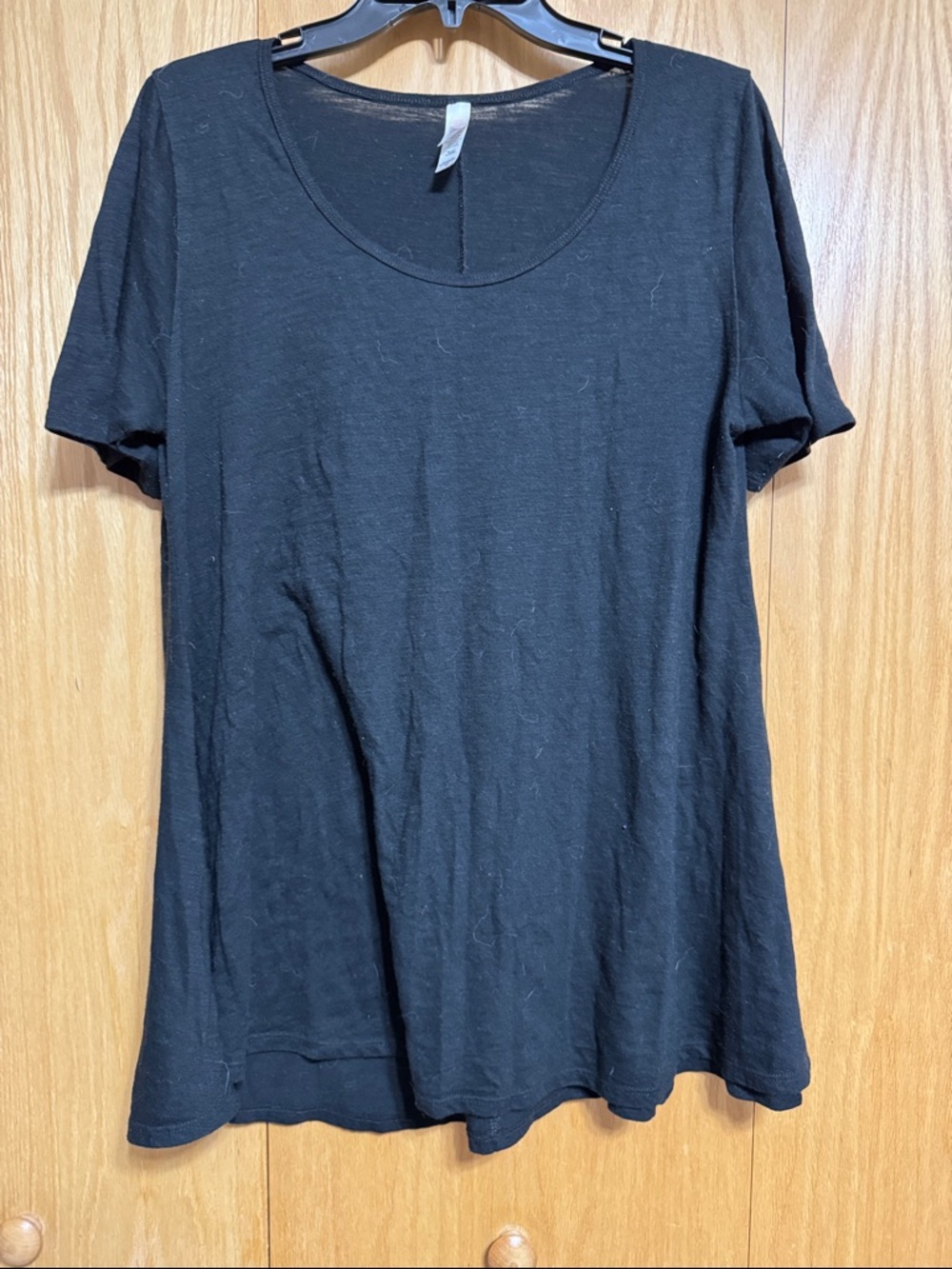 LuLaRoe Black Scoop Neck Short Sleeve Tee